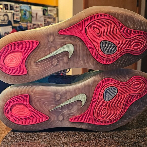 Nike Hyperposite Basketball Shoes 524862-302 (Christmas 2013 Edition) - Picture 5 of 5